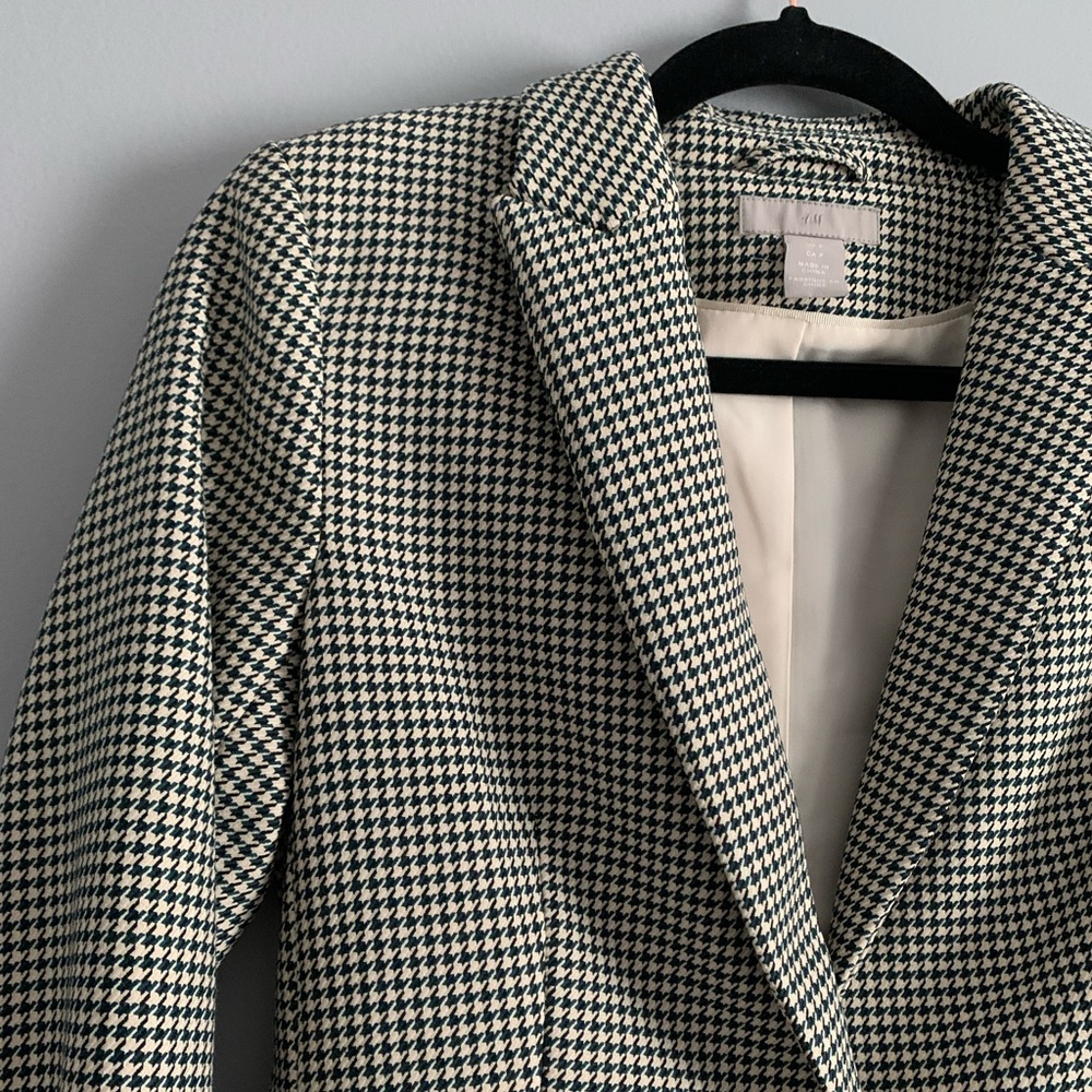 H&M Blazer🌼 - Picture 4 of 7